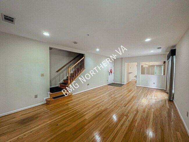 Building Photo - 1520 Northern Neck Dr