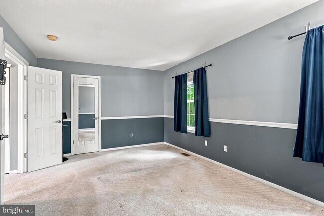 Building Photo - 40 Woodstream Ct