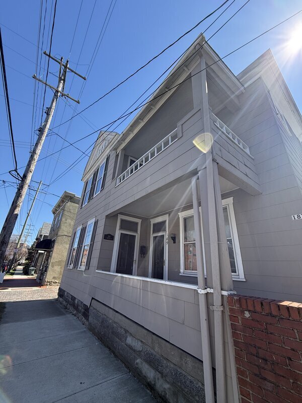 Building Photo - 187-189 E Whittier St