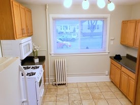 Building Photo - 1203 Chandler St
