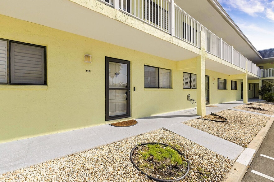 Building Photo - 6327 Midnight Cove Rd