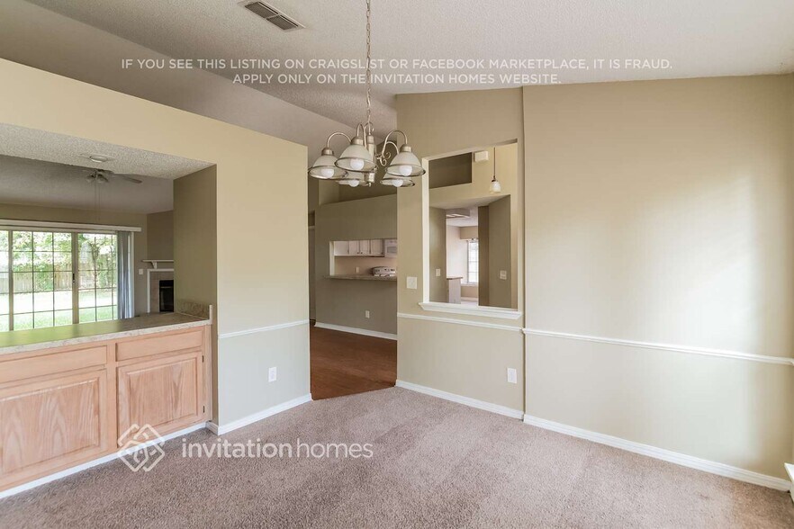 Building Photo - 7842 Mactavish Way S