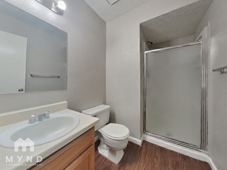 Building Photo - 1802 Millhouse Rd