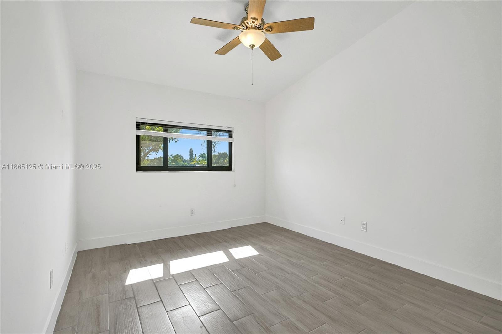 Building Photo - 4163 SW 85th Ave