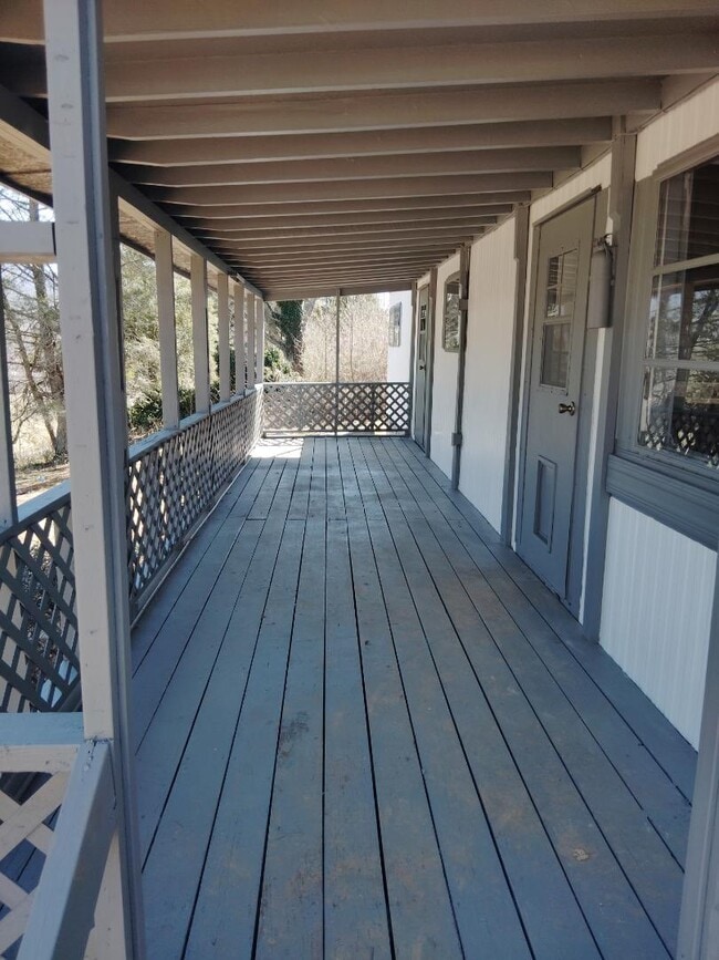 Building Photo - 2692 Deer Run Dr