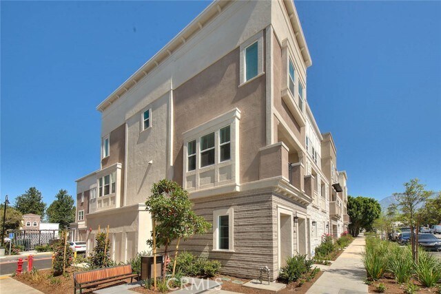 Building Photo - 149 N 1st Ave