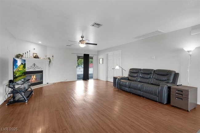 Building Photo - 1800 Red Rock Dr