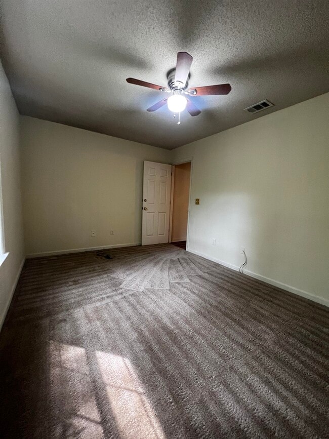 Building Photo - 2534 Emerald Ridge Loop