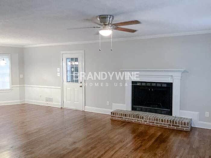 Building Photo - 916 S Deshon Rd