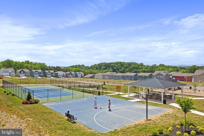 Building Photo - 100 Stafford Pl