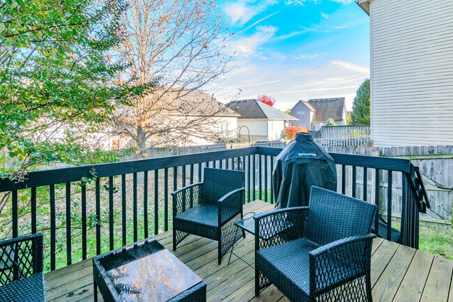 Building Photo - 3041 Sewanee Ln