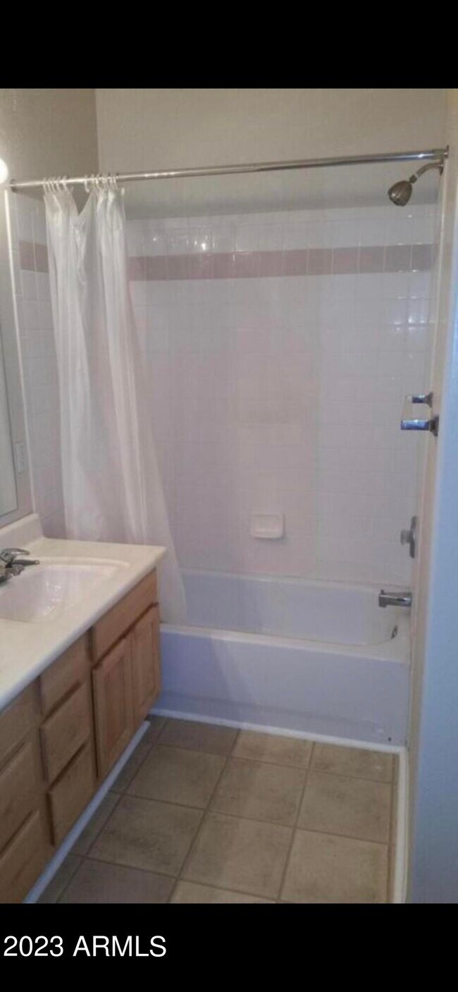 Building Photo - 3034 N 39th St