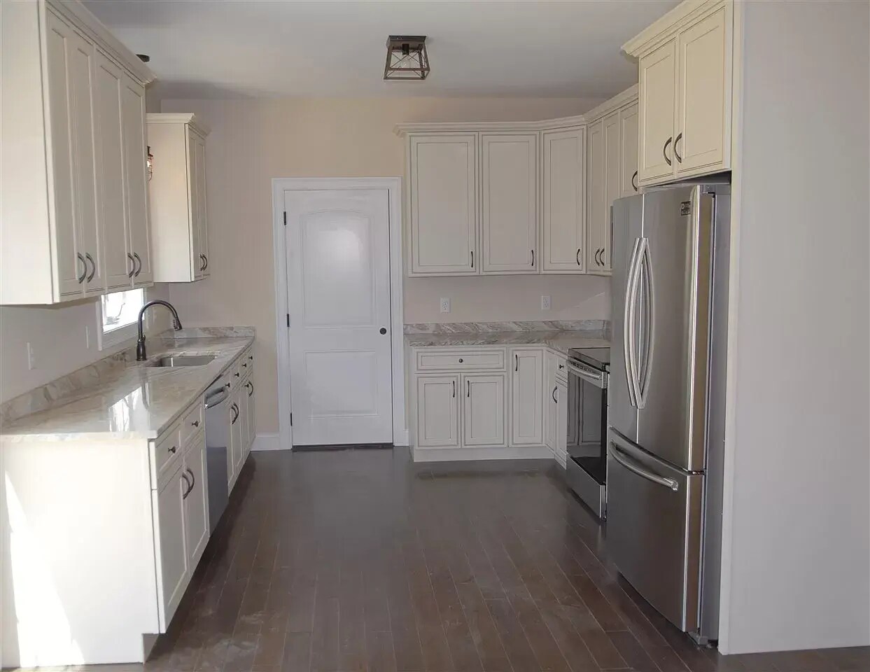 Kitchen - 61 Webster St