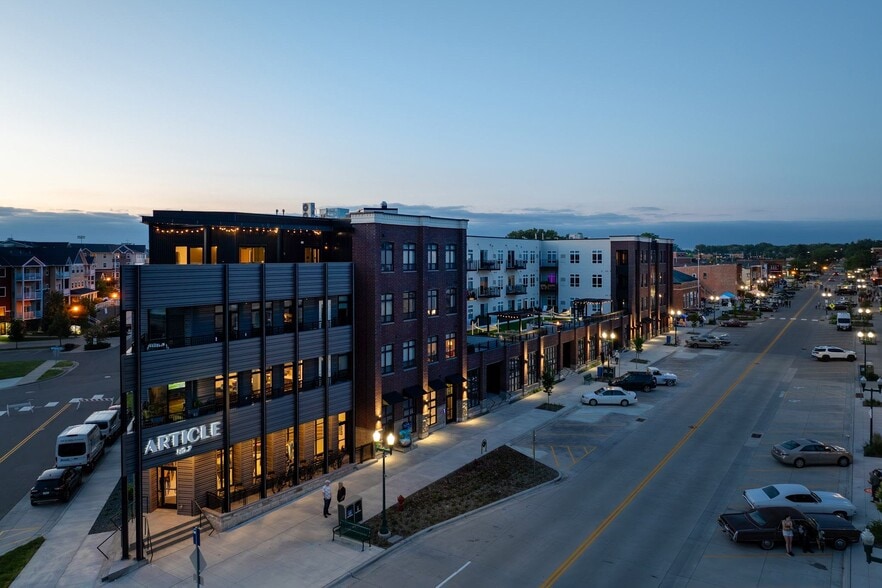 Primary Photo - Article No. 7