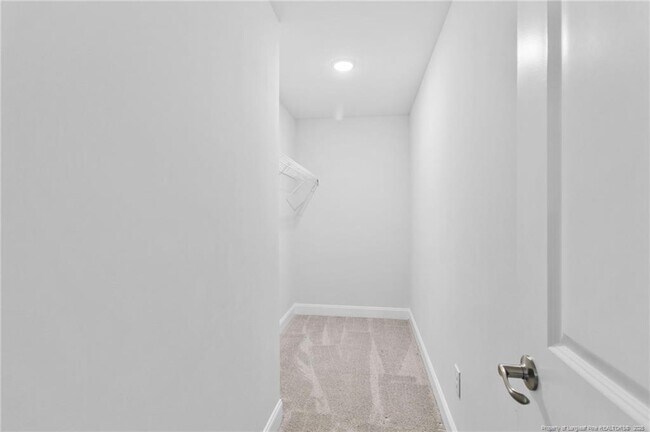Building Photo - 243 Spring Flowers Dr