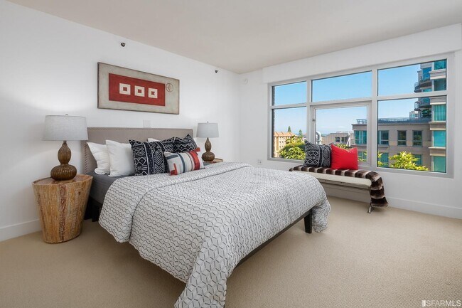 Building Photo - 200 Brannan St