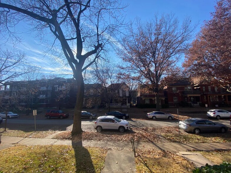 Building Photo - 6027 McPherson Ave