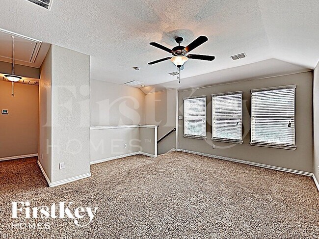 Building Photo - 16045 Crosslake Ct