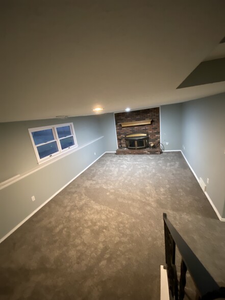 FAMILY ROOM - 749 Howell St