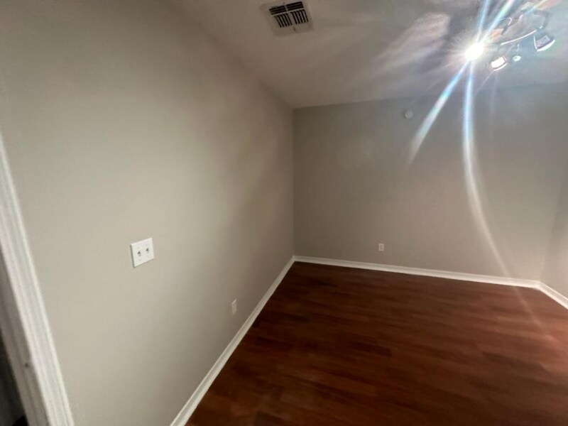 Building Photo - 6565 Arancio Dr W