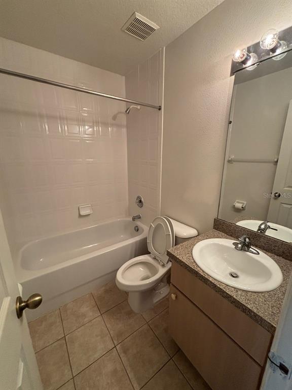 Building Photo - 1141 S Beach Cir