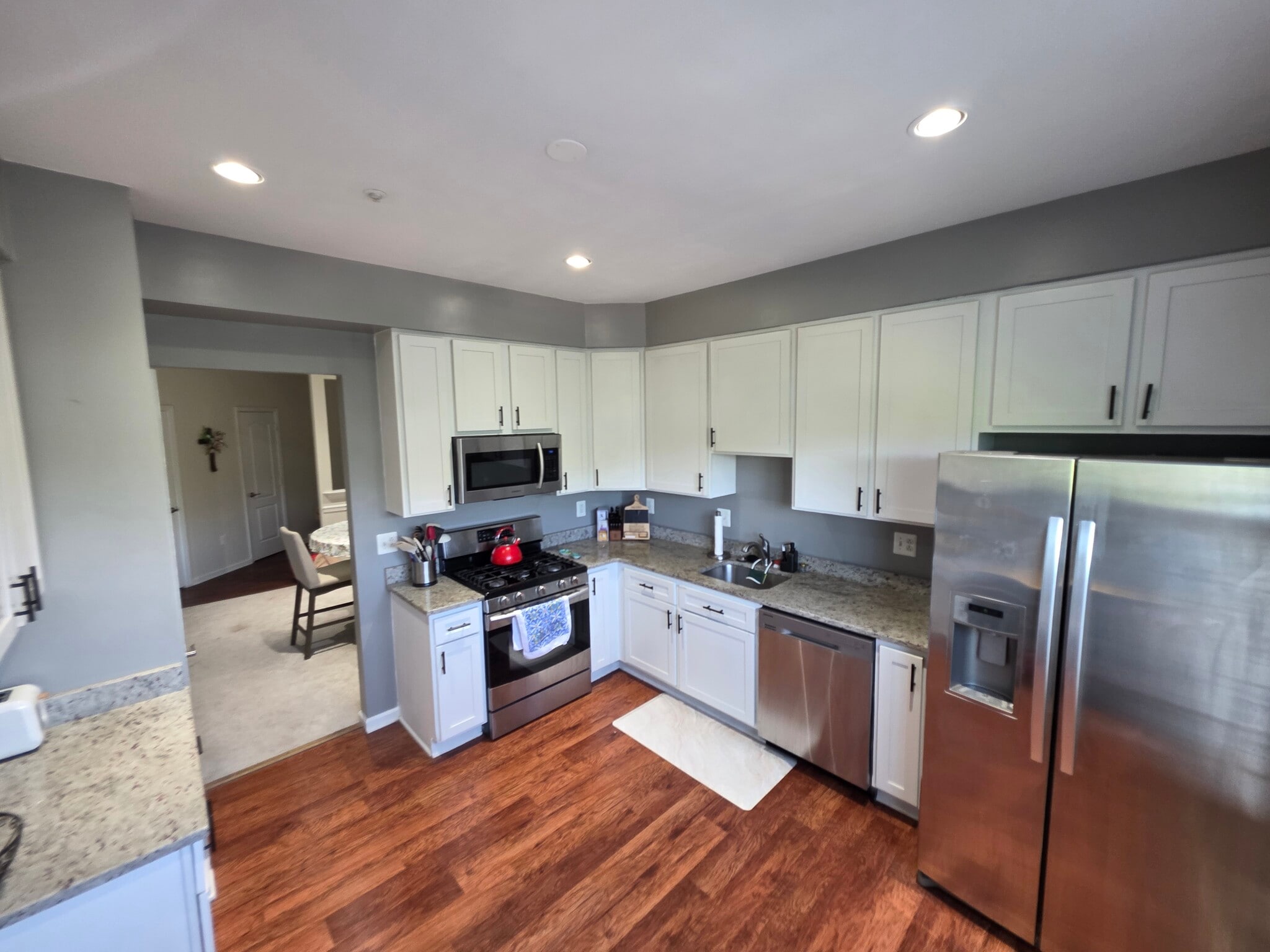 Kitchen - 43300 Marymount Ter