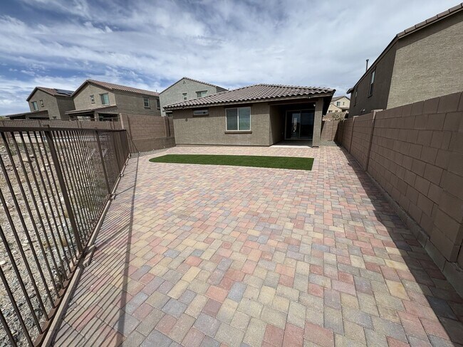 Building Photo - Vail School District with great views 4 bedroom plus den