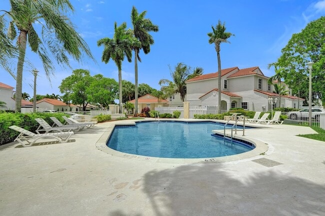 Building Photo - 17866 SW 10th Ln