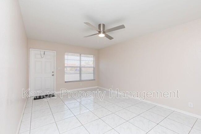 Building Photo - 7750 SW 10th Ct