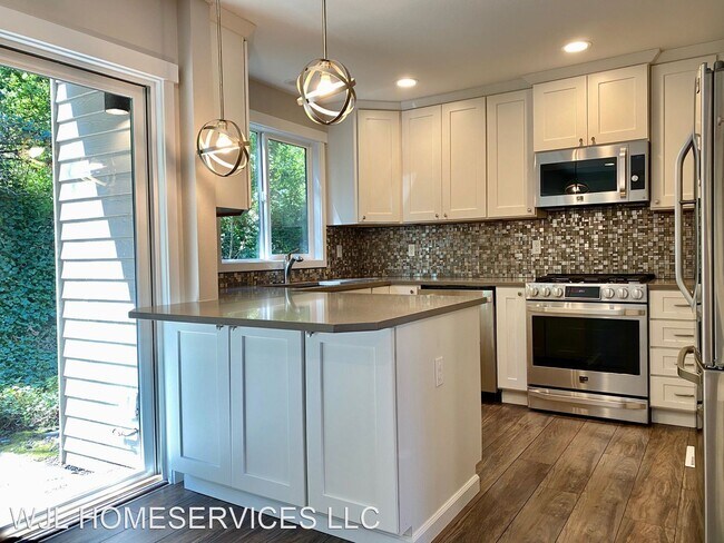 Building Photo - 2 br, 2.5 bath House - 1228 Bellefield Par...