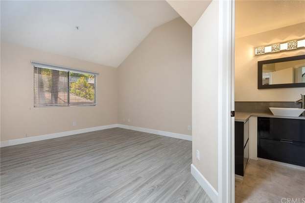 Building Photo - 13133 Le Parc Blvd