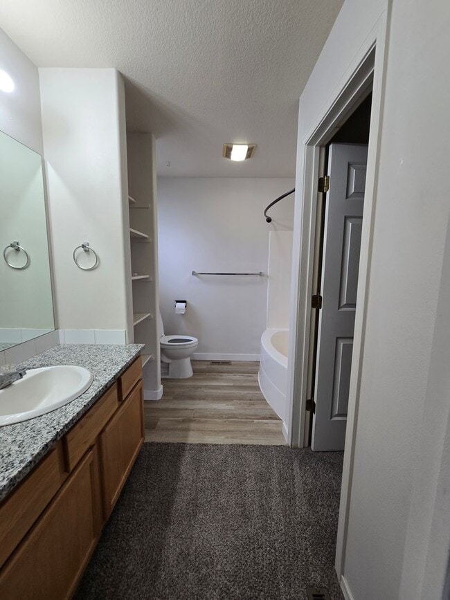 Building Photo - 3 Bedroom, 2 Bath Home for Rent