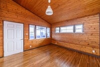Building Photo - 1070 W Santa Ana Blvd