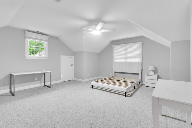 Building Photo - 106 Brugg Ct