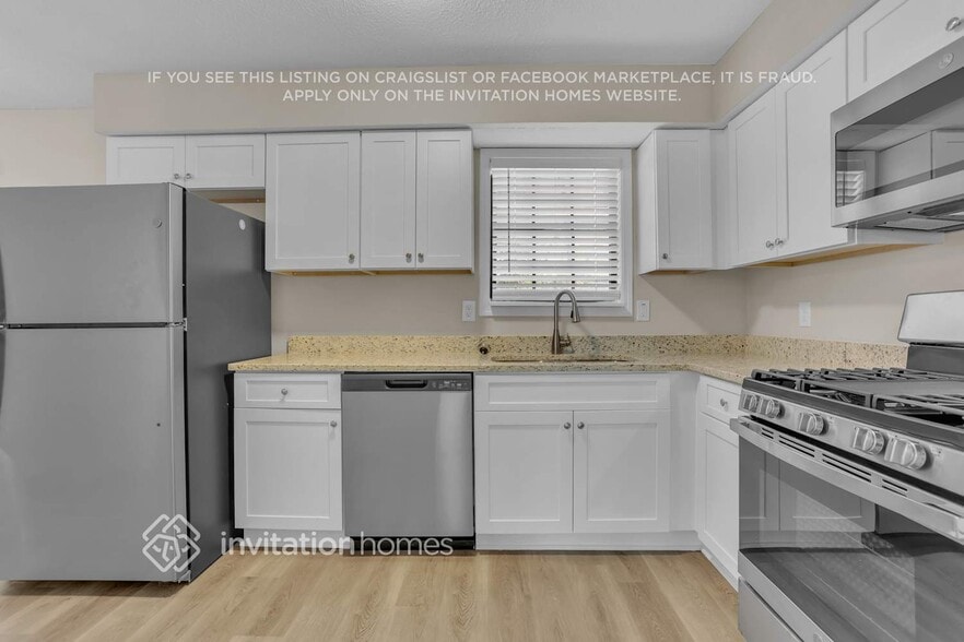 Building Photo - 1990 Branch View Dr