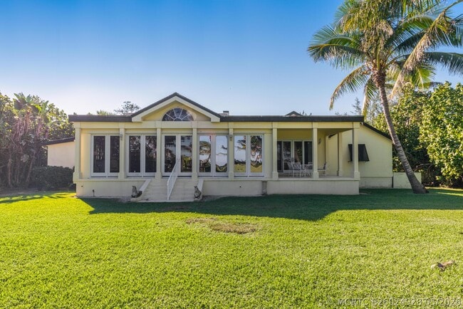 Building Photo - 5 N Beach Rd