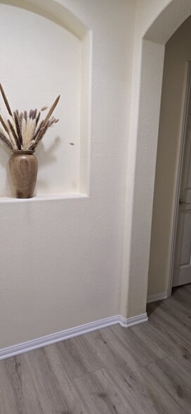 Building Photo - 395 Plaza Calimar