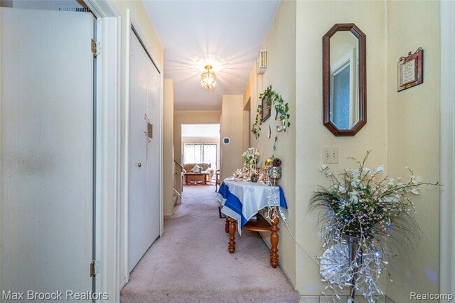 Building Photo - 862 Yorktown Ct