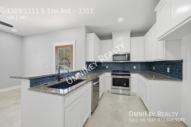 Building Photo - 1309/1311 S 5th Ave-1311