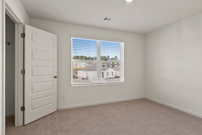 Building Photo - New Construction in the Heart of Northport - Available Now