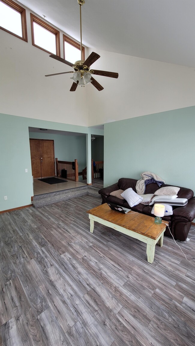 Building Photo - 4555 Sentinel Rock Terrace