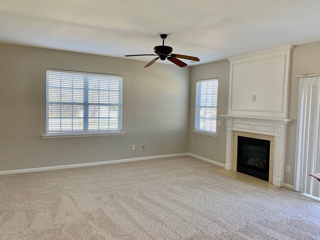 Building Photo - 946 Old Forester Ln