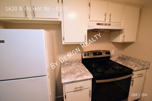 Building Photo - The Monaco Condos 2 Bed 1.5 Bath