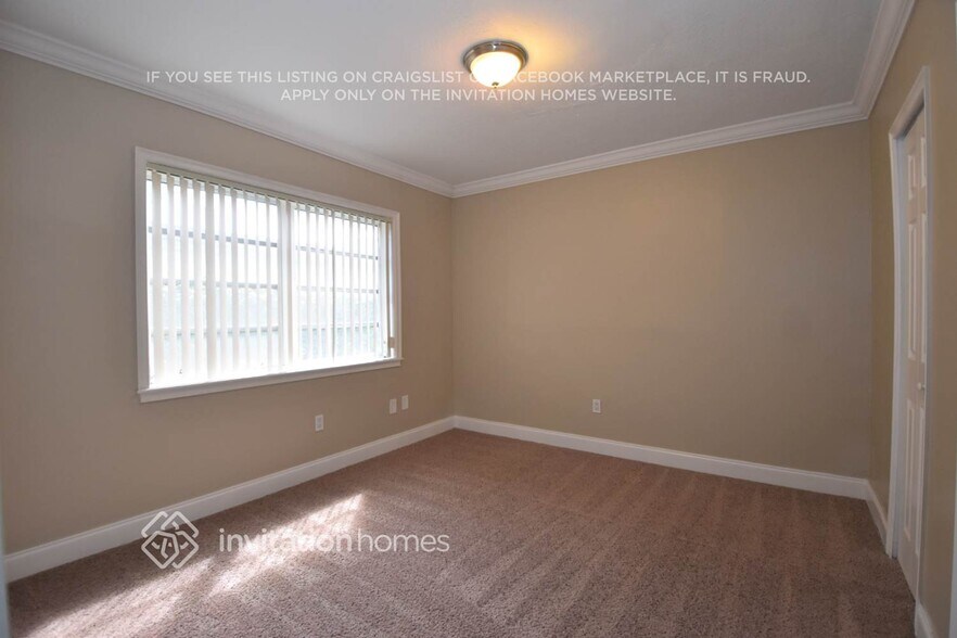 Building Photo - 2150 SW 65th Ave