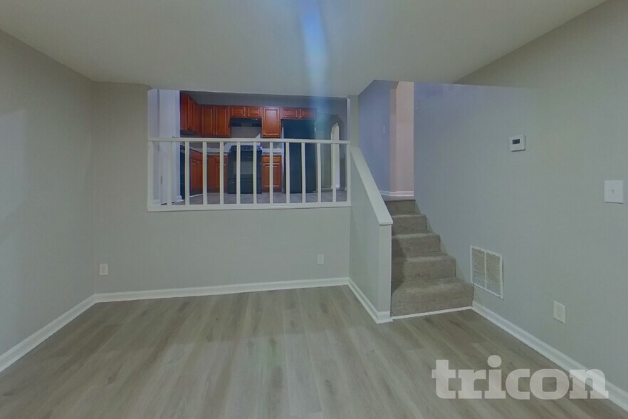 Building Photo - 3060 Orbit Cir