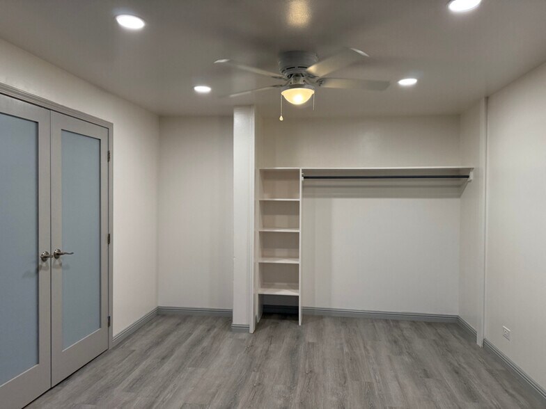 Building Photo - 4300 Waialae Ave