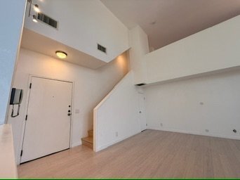 Building Photo - 11077 Palms Blvd
