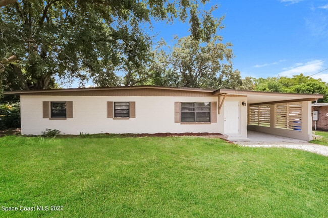 Building Photo - 2885 Citrus Dr