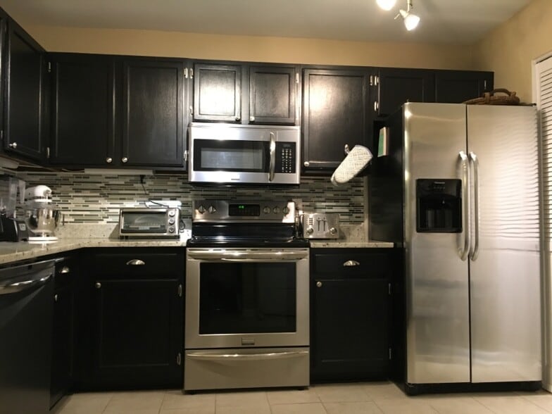 Building Photo - 2108 S Quincy St