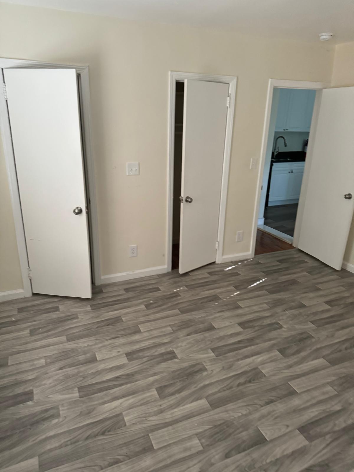 Building Photo - 32 Starr Ave